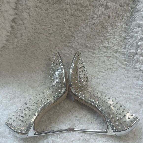 Steve Madden Vala Silver Spiked slip on Heels pointed toe SZ6.5M - Picture 5 of 10